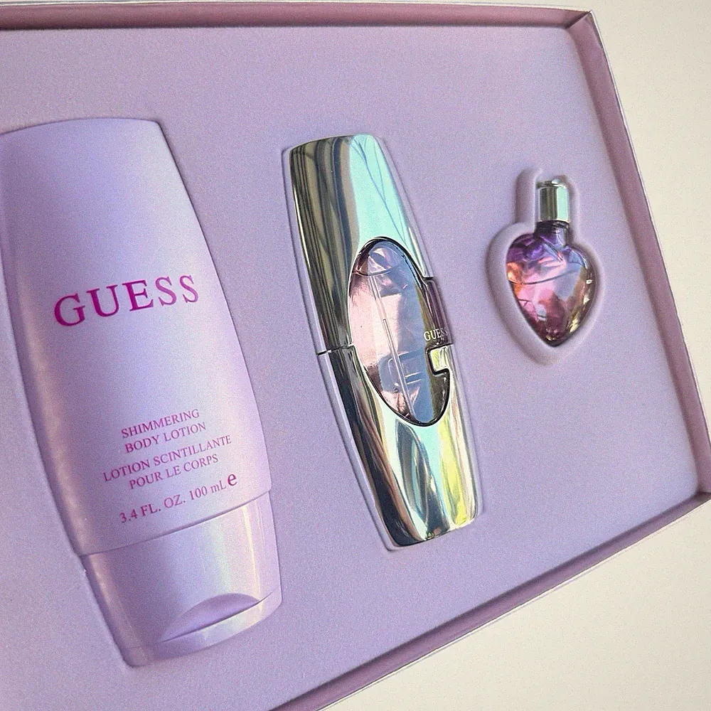 GUESS by GUESS 3-PCS GIFT SET FOR WOMAN Eau De PARFUM & SHIMMERING BODY LOTION